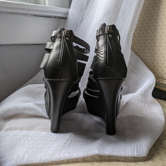 Wedge Sandals - Picture 5 of 12